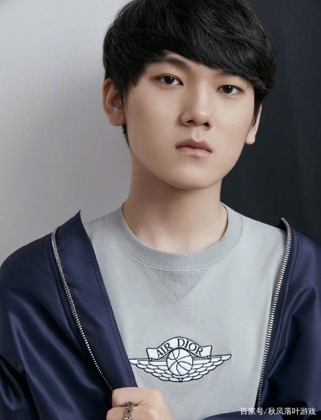 资讯远距开镜爆头？竞技高手还是开挂先生？