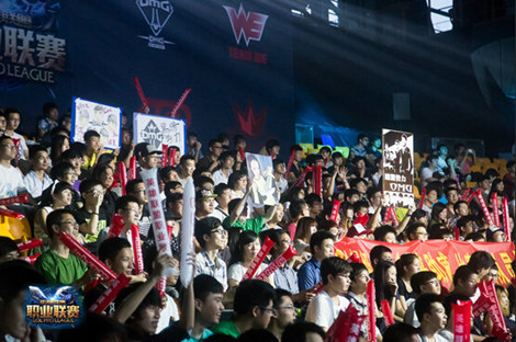 王者荣耀六周年CG【荣耀同行】：英雄们邀你共赴未来